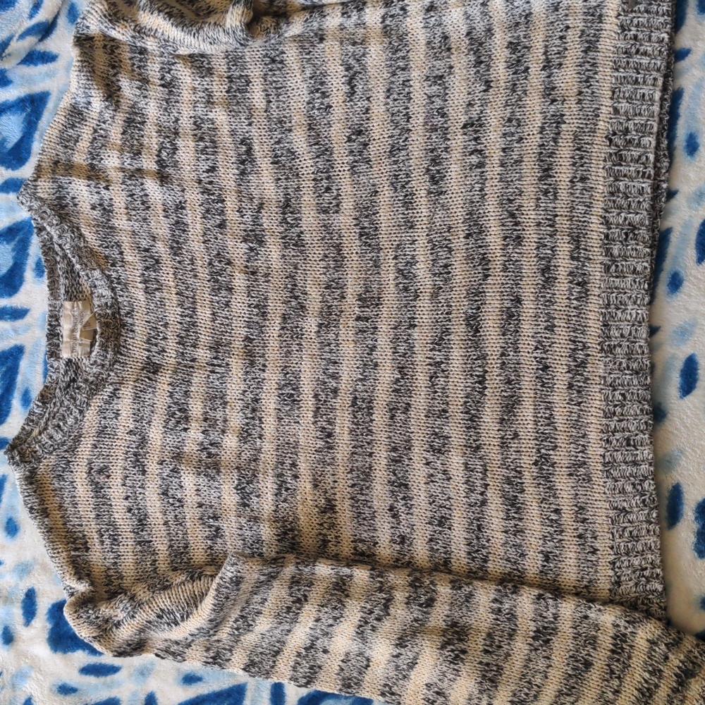 Ralph Lauren XL cream and grey sweater.